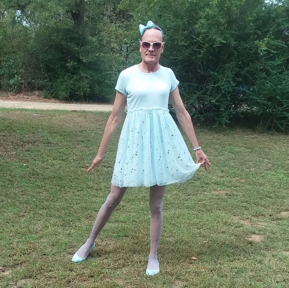 Complete Outfits - Picture 3 of 16